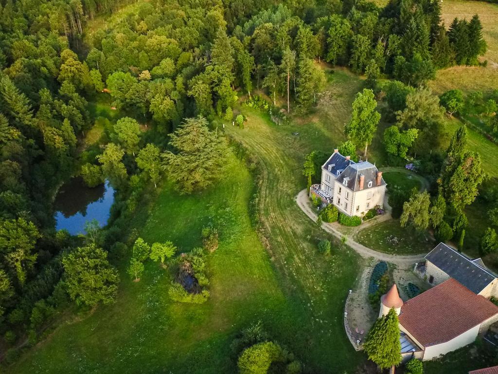 Domaine De Gaudon Bed & Breakfast Ceilloux Bagian luar foto